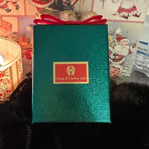 House of Harlow 1960 ear cuff set. NWTand box - Picture 3 of 4